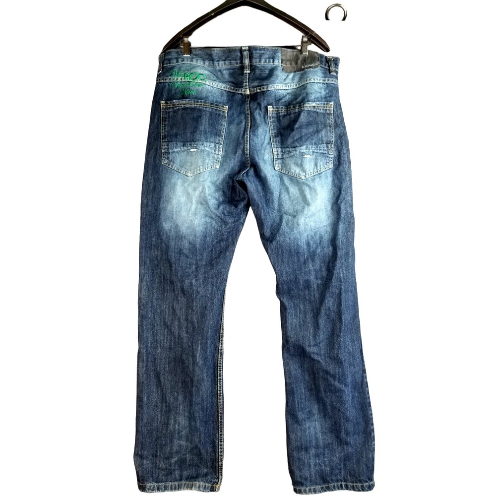 Rocawear Classic Fit Men's denim  Blue Jeans Size 38 Inseam 34